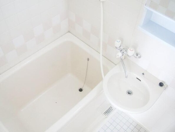 キャロットハウスの物件内観写真